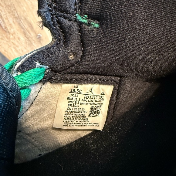 Nike Kids Black and Green Jordans - Picture 4 of 5